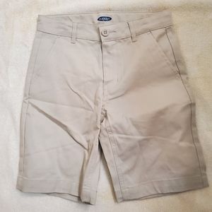 Old navy Boys size 8 front pocket khaki shorts